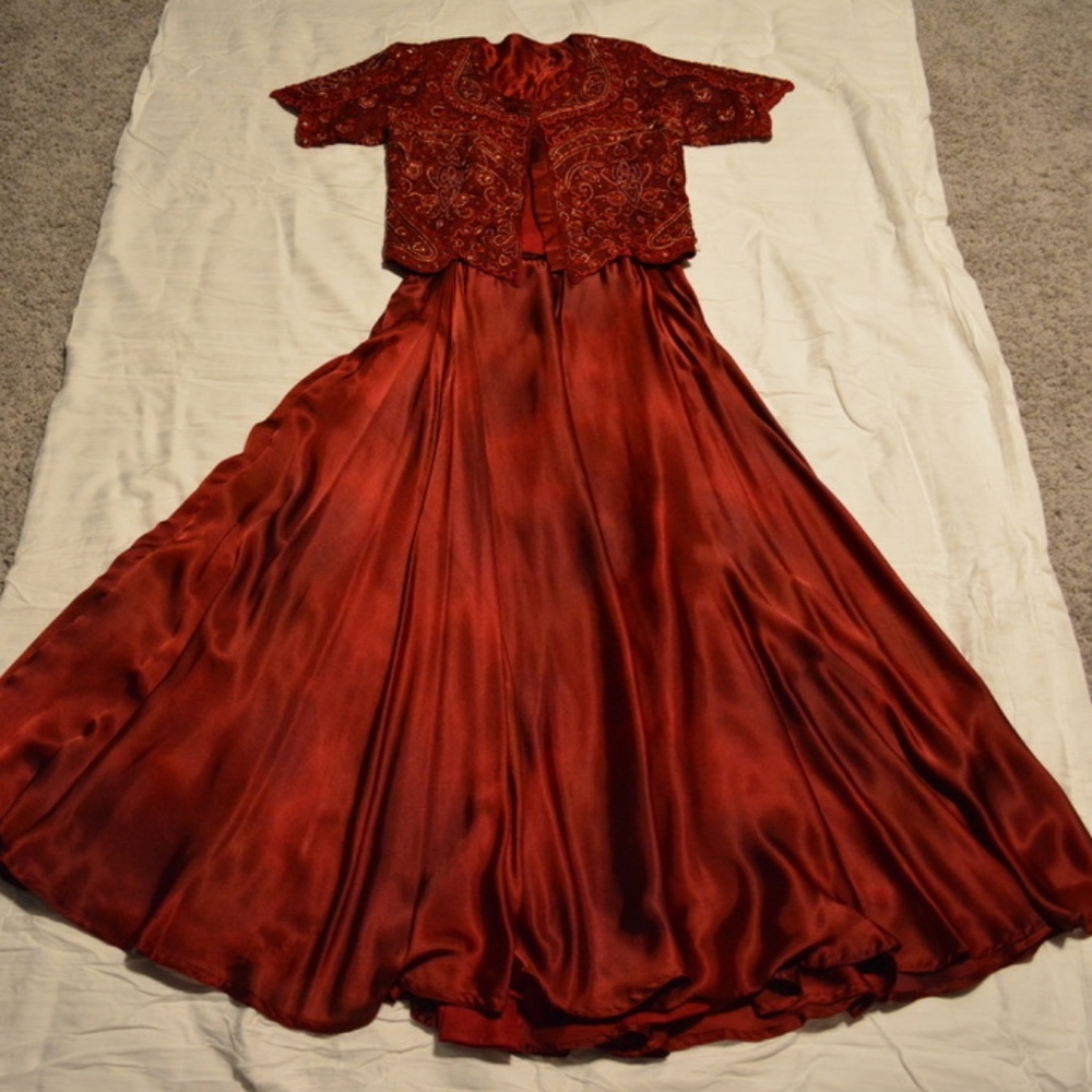 Beautiful Bergundy Dress